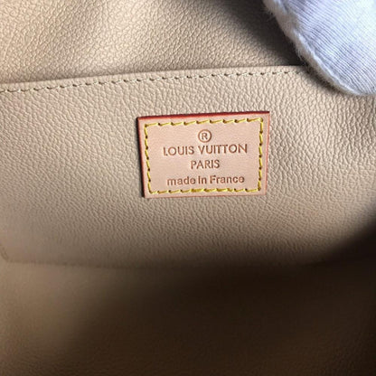 Modern Elegant Bag – Limited Edition