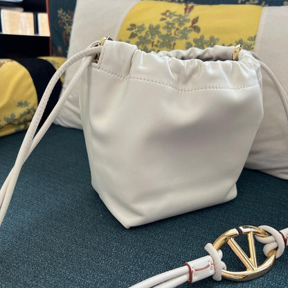 Elegant Leather Crossbody Bag – Special Edition