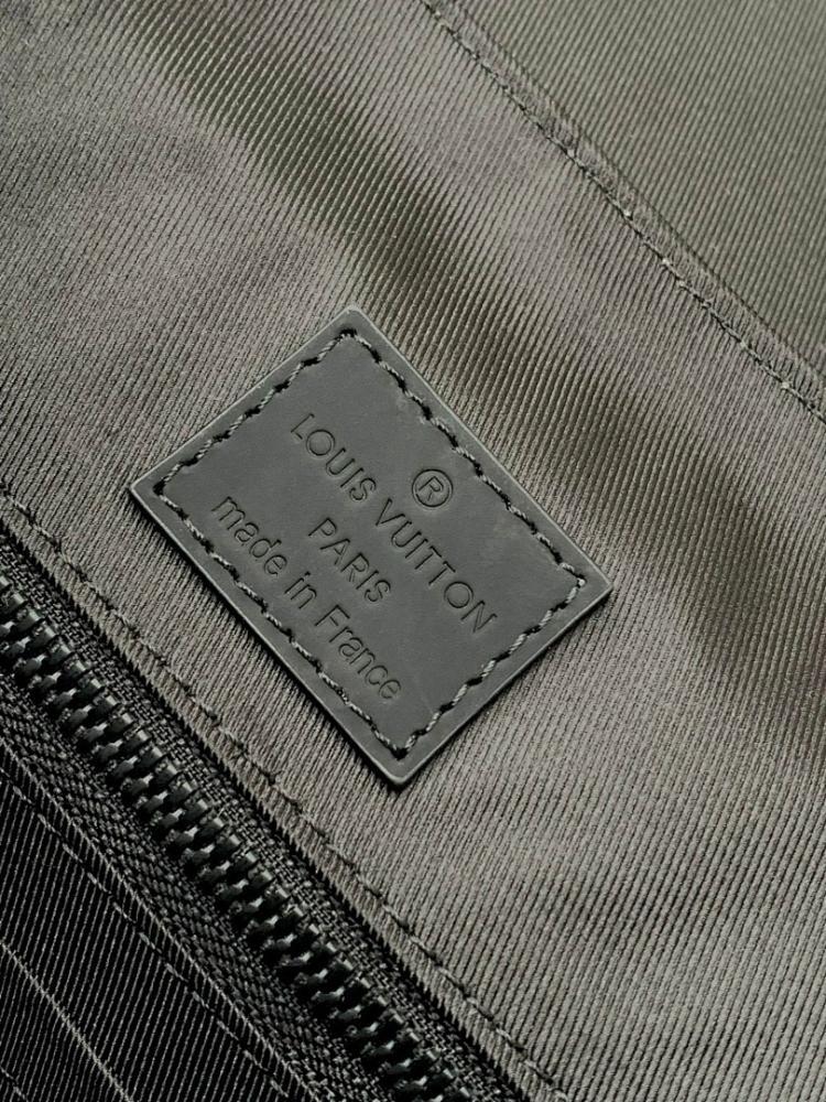 Modern Italian-Inspired Leather Crossbody Bag
