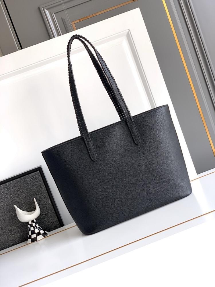 Stylish Premium Woven Crossbody Bag