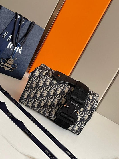 Stylish Refined Black Printed Calfskin Shoulder Bag