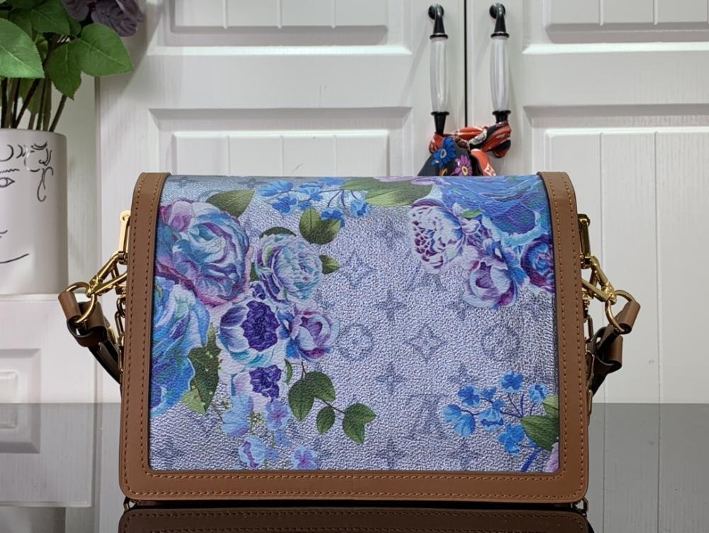 Elegant Shoulder Bag