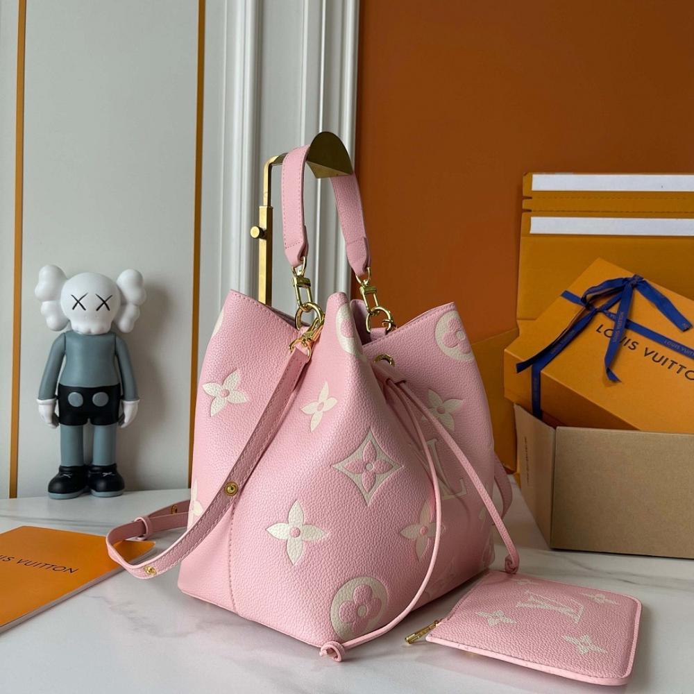 NeoNoe Leather Shoulder Bag
