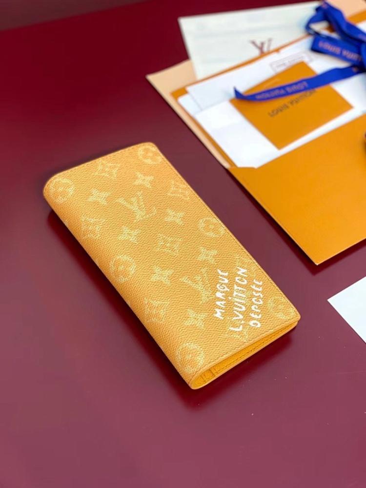 Arco Monogram Wallet