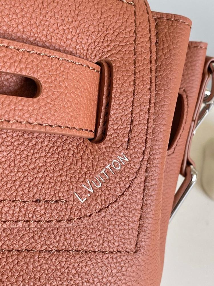 Stylish Embroidered Calfskin Crossbody Bag – Limited Edition
