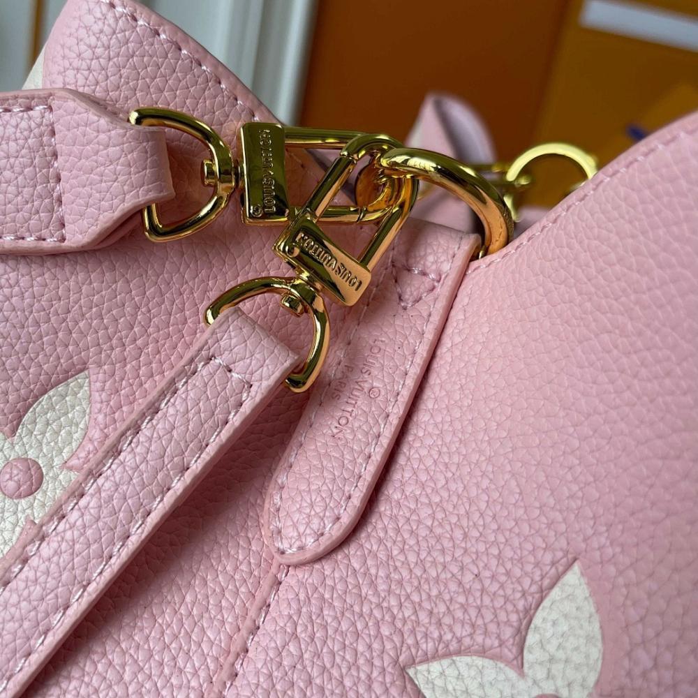 NeoNoe Leather Shoulder Bag
