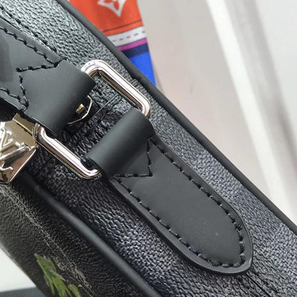 Elegant Leather Shoulder Bag