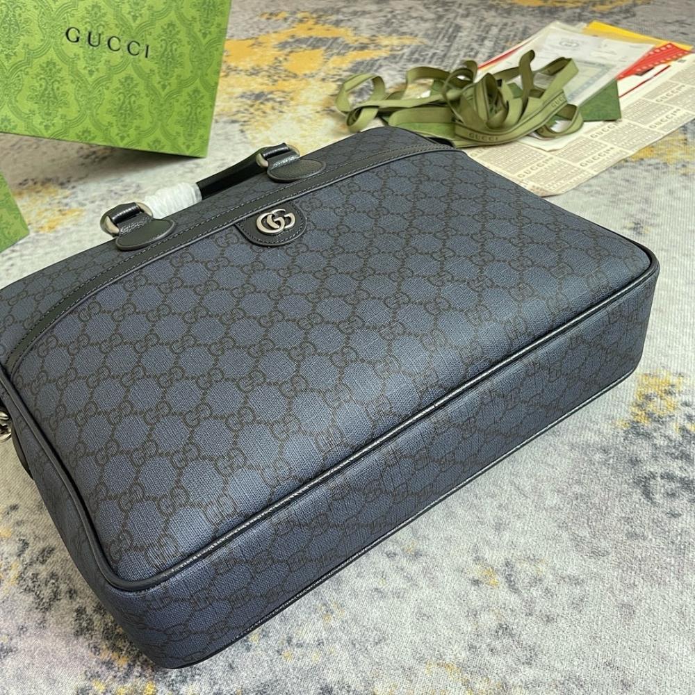 Elegant Refined Shoulder Bag