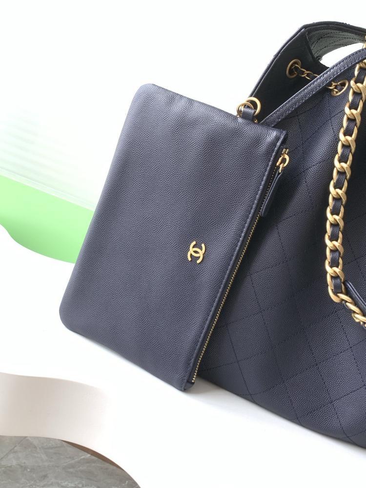 Classic Bucket Bag