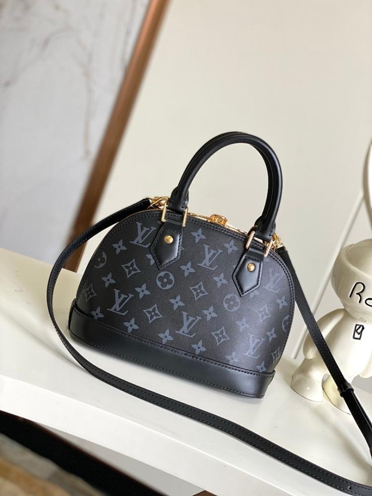 Modern Refined Woven Leather Shoulder Bag