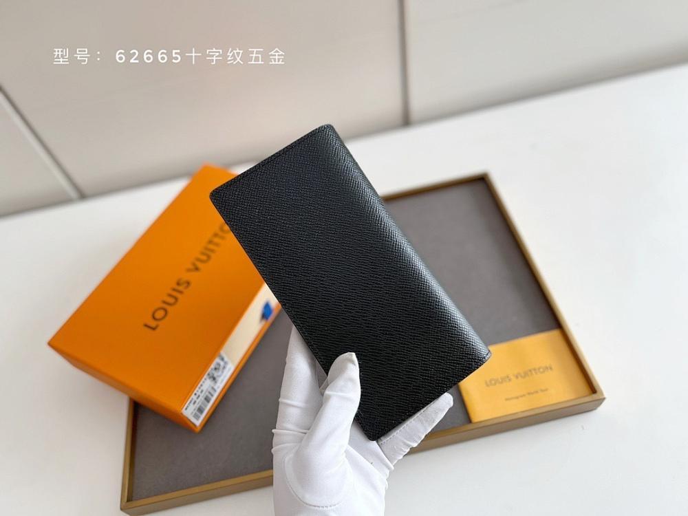 Modern Refined Wallet