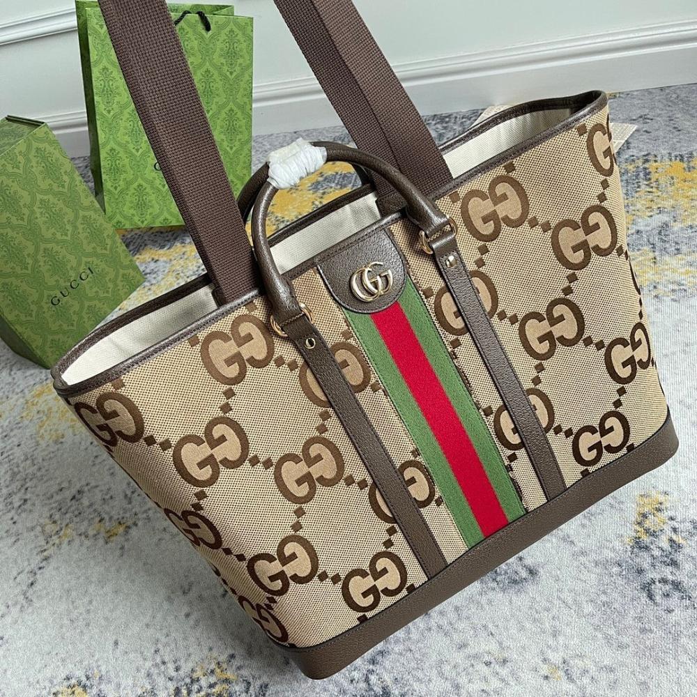 Modern Italian-Inspired Crossbody Bag