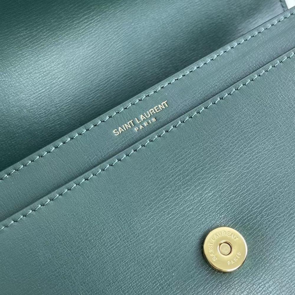 Classic Shoulder Bag