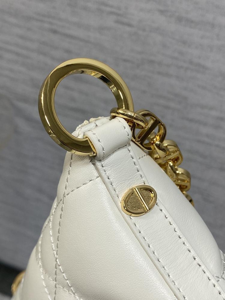 Classic Leather Shoulder Bag