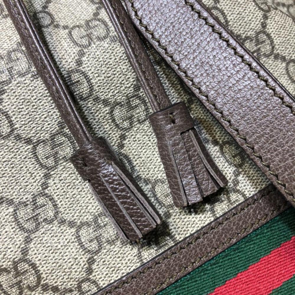 Arco Shoulder Bag