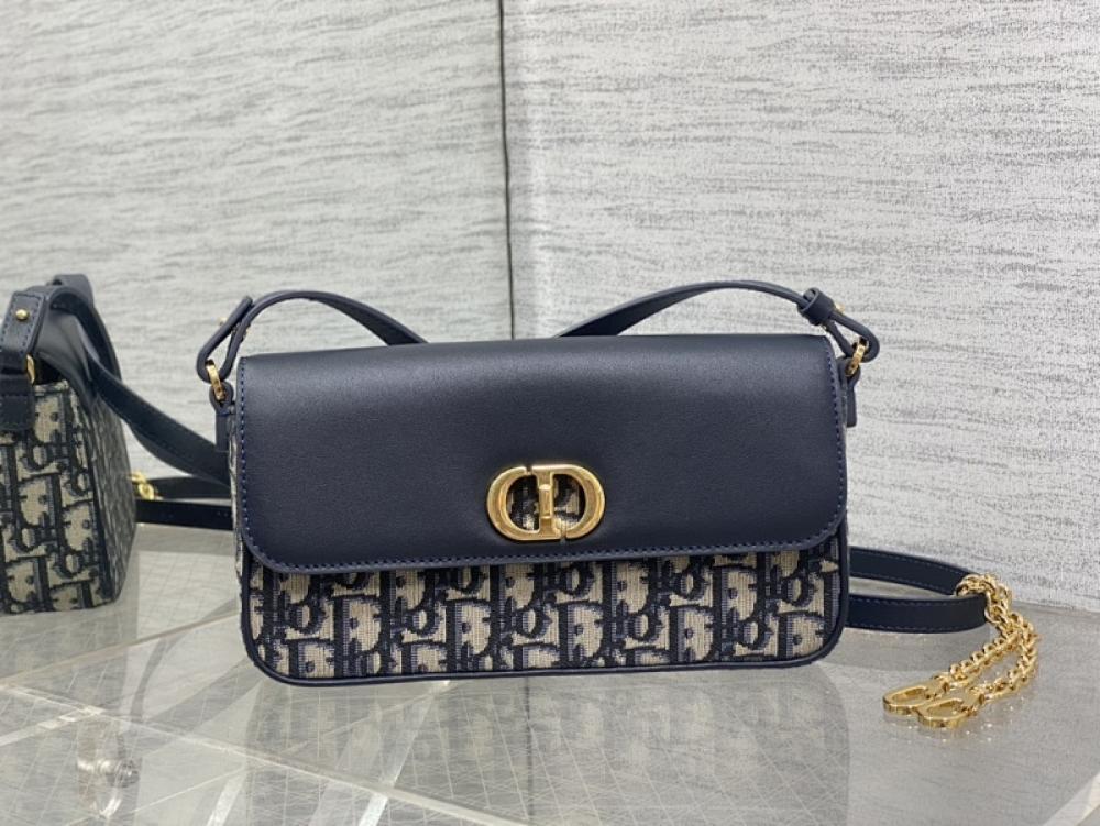 Elegant Shoulder Bag
