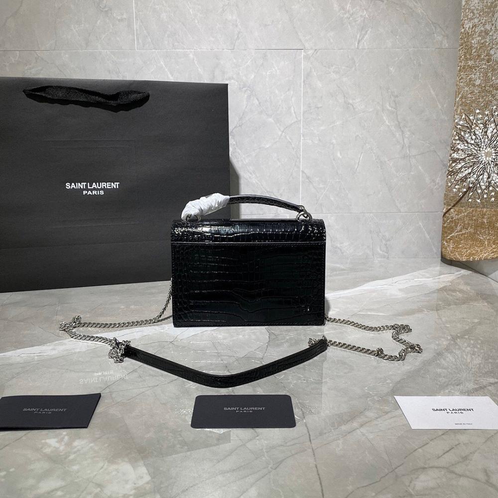 Classic Luxury Leather Shoulder Bag