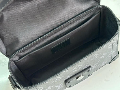 Modern Elegant Leather Shoulder Bag