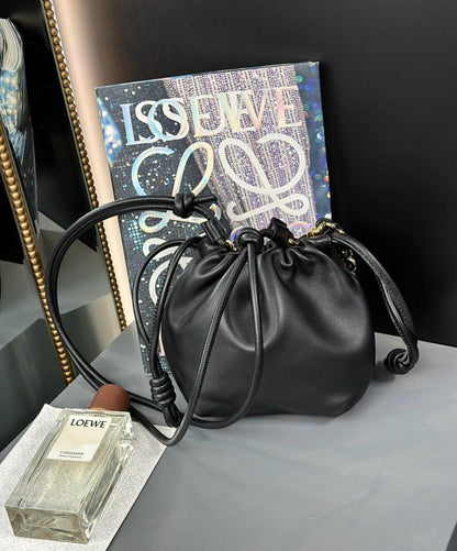 Classic Elegant Leather Shoulder Bag – Special Edition