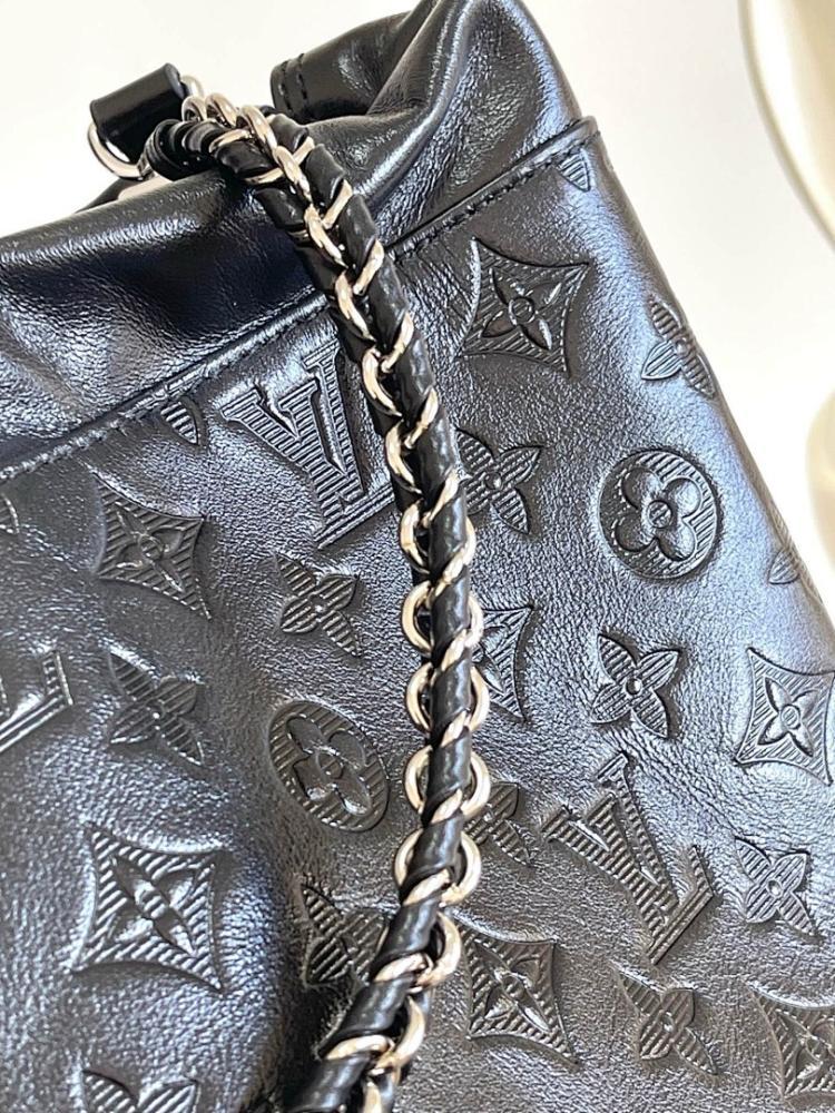 Stylish Premium Woven Lambskin Shoulder Bag