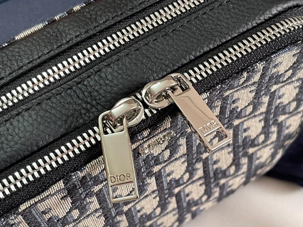 Italian-Inspired Stylish Jacquard Top Handle Bag