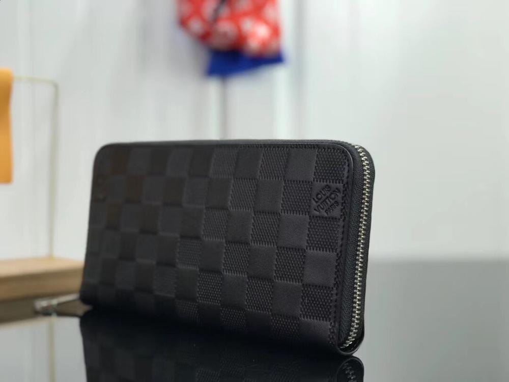 Elegant Wallet