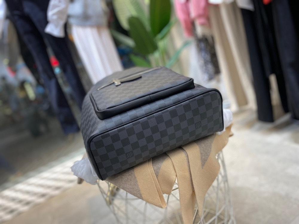 Stylish Refined Leather Shoulder Bag
