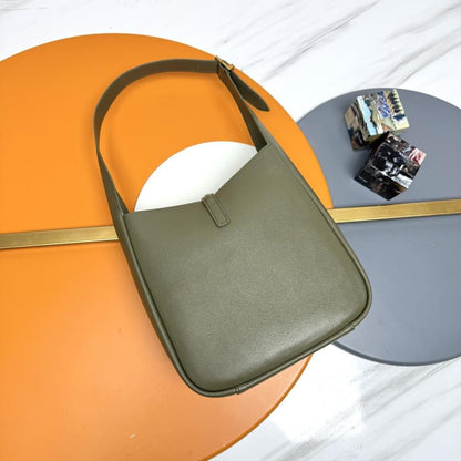 Classic Shoulder Bag