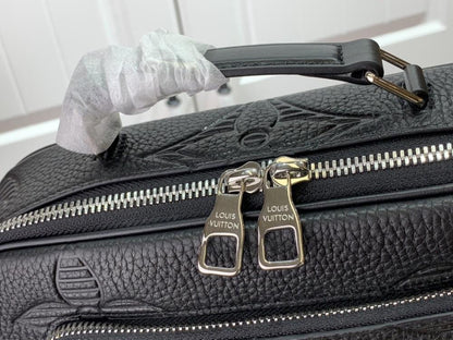 Elegant Messenger Bag