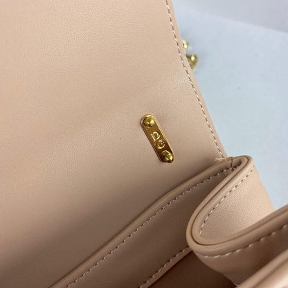 Elegant Refined Leather Crossbody Bag