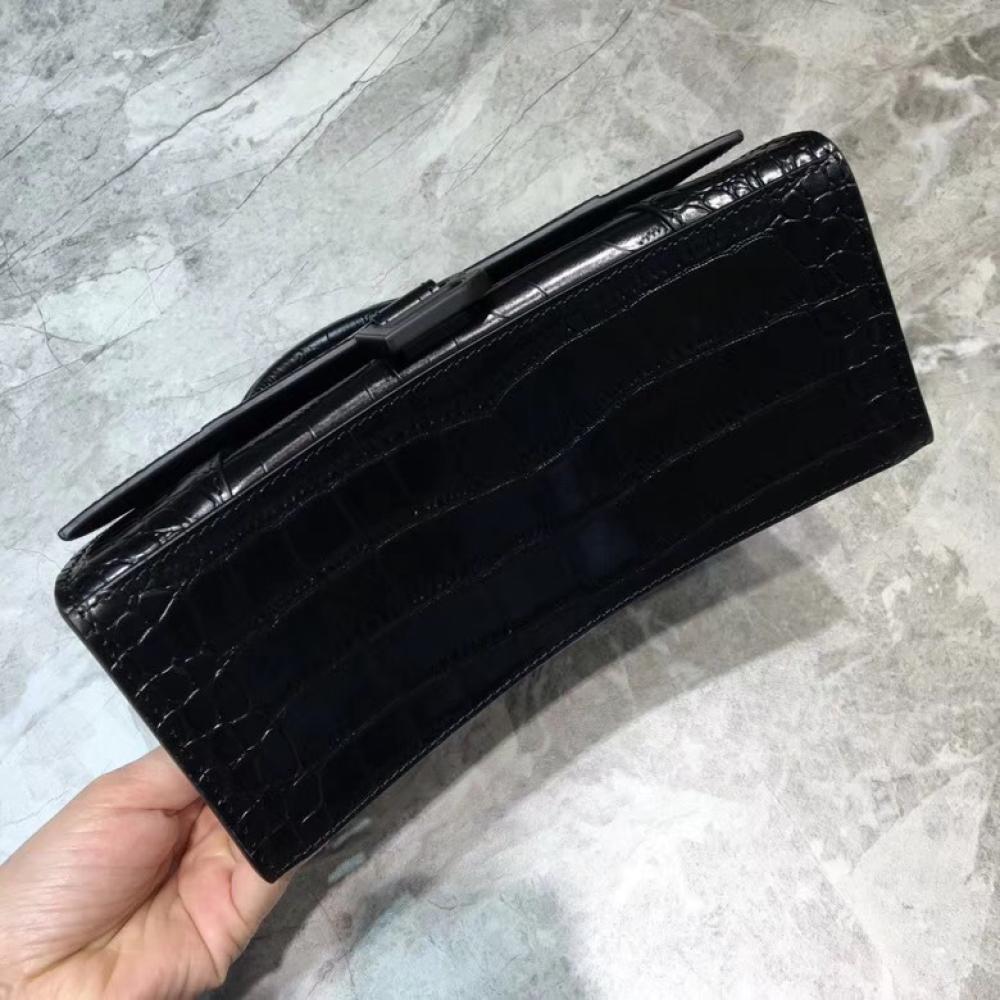 Classic Leather Shoulder Bag