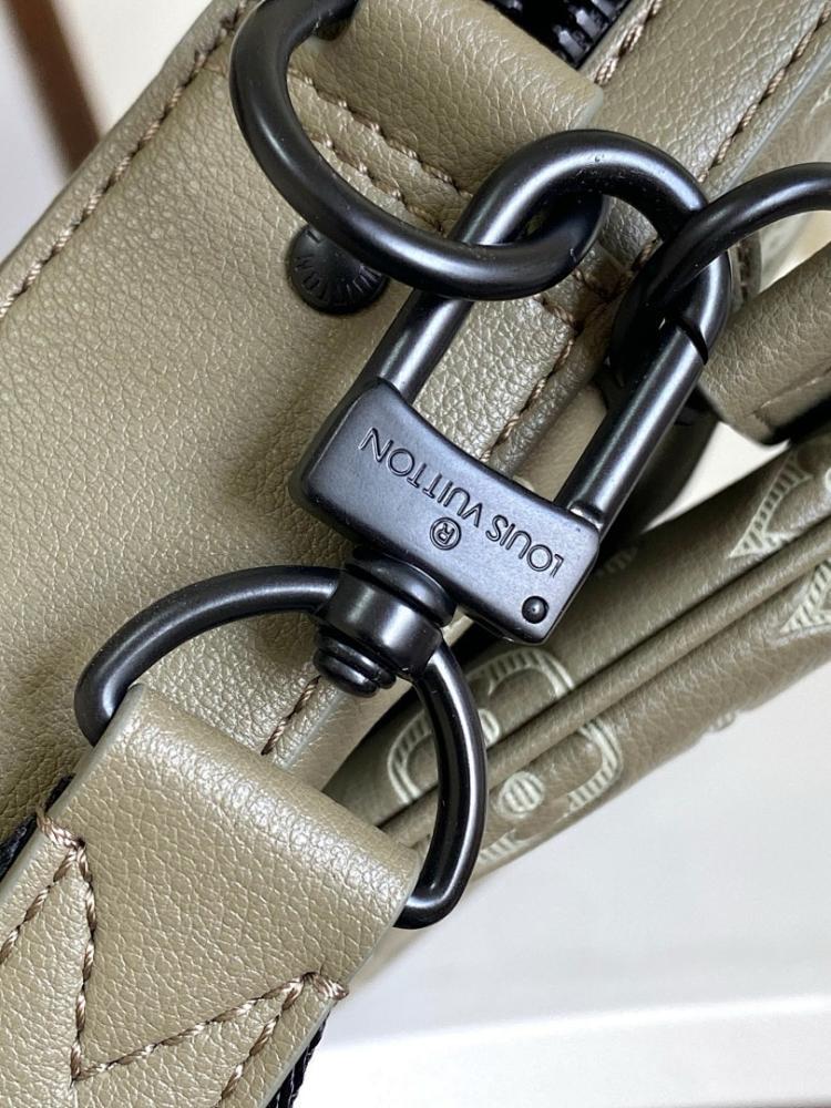 Modern Refined Canvas Crossbody Bag