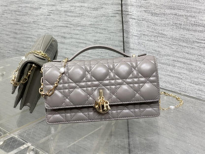 Classic Leather Top Handle Bag