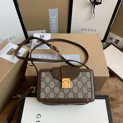 Classic Shoulder Bag