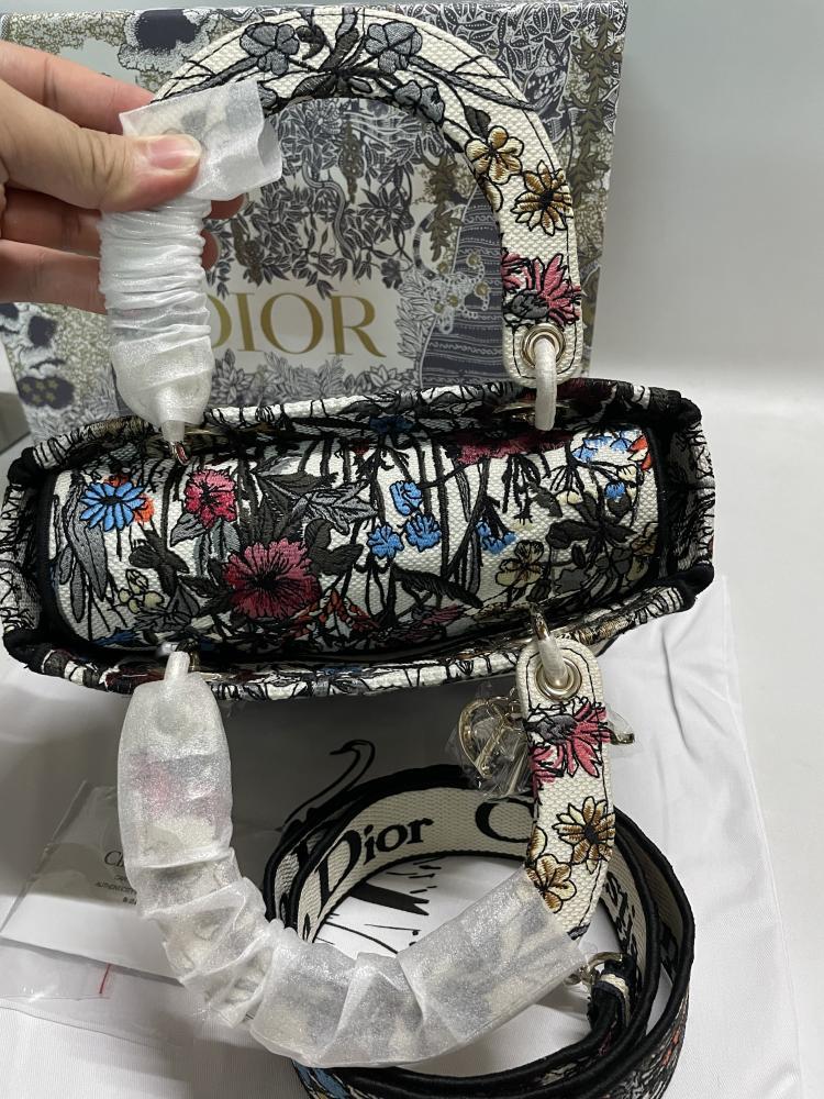 Elegant Shoulder Bag
