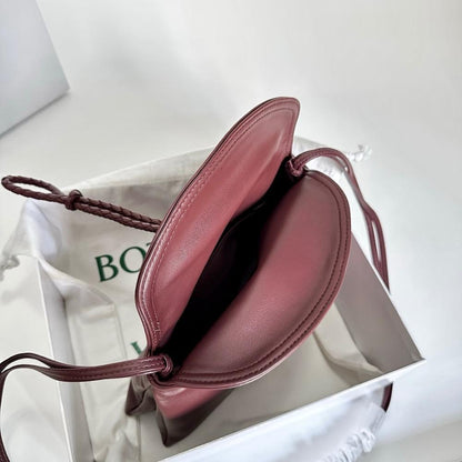 Luxury Woven Crossbody Bag – Limited Edition
