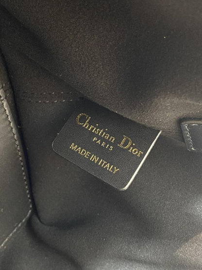 Classic Leather Shoulder Bag