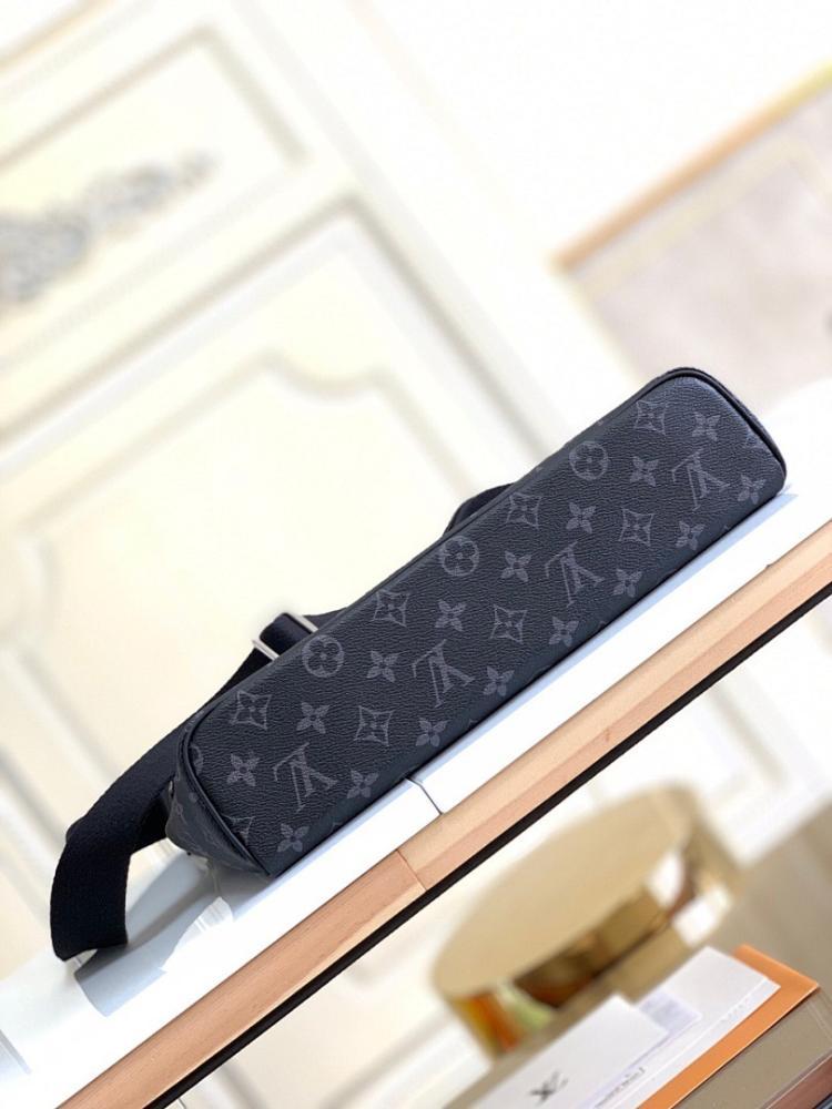 Classic Premium Shoulder Bag