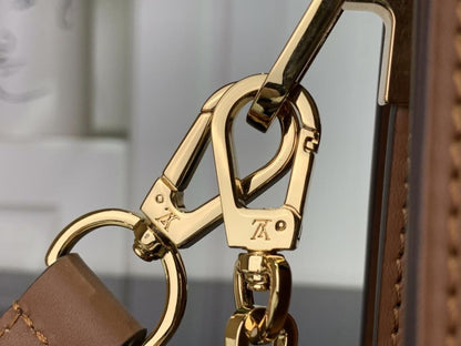 Elegant Shoulder Bag