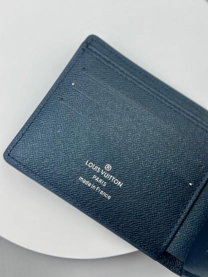 Classic Elegant Pink Wallet – Limited Edition