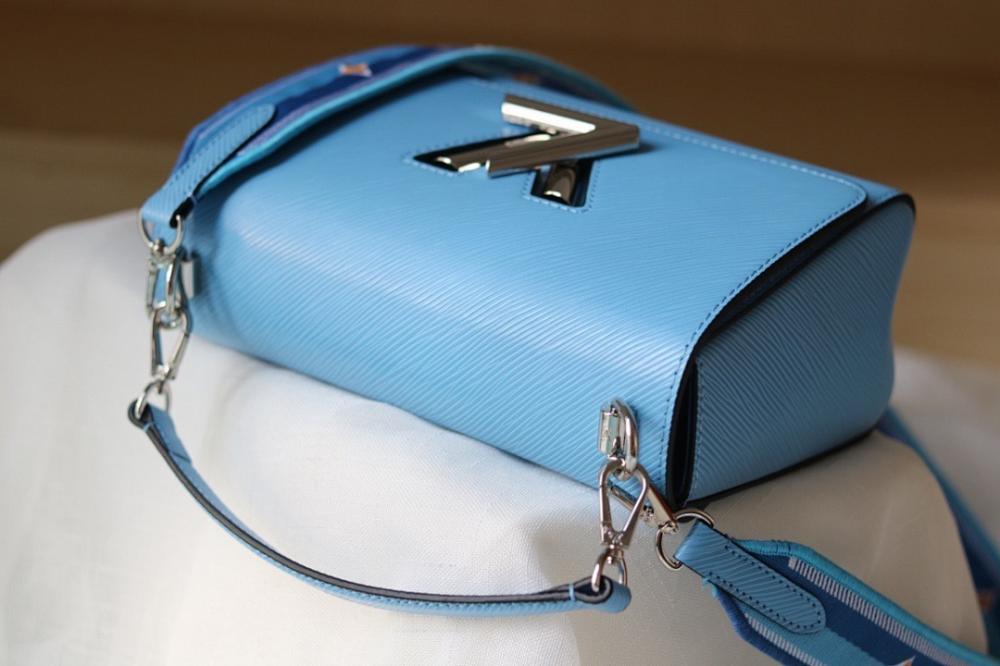 Modern Refined Embroidered Jacquard Shoulder Bag