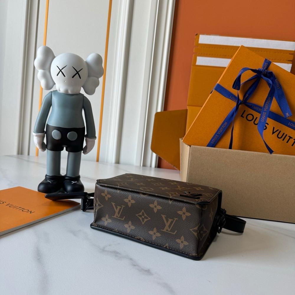 Italian-Inspired Luxury Leather Shoulder Bag