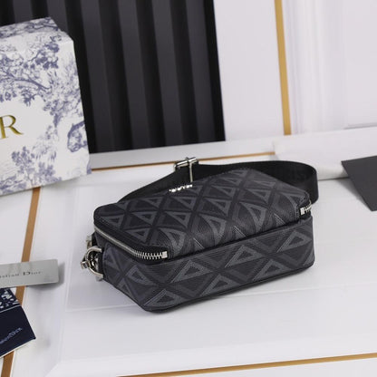 Arco Leather Top Handle Bag