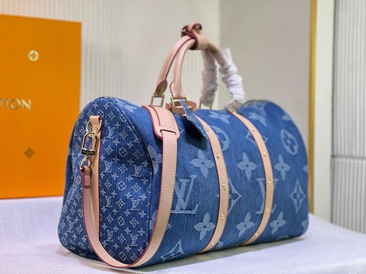 Modern Elegant Leather Shoulder Bag