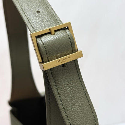 Classic Shoulder Bag