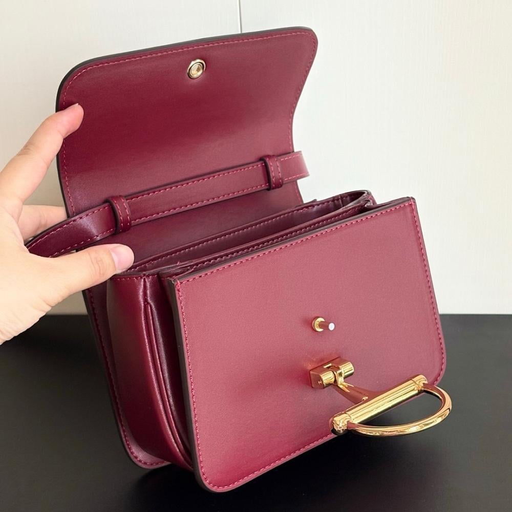 Italian-Inspired Elegant Bag