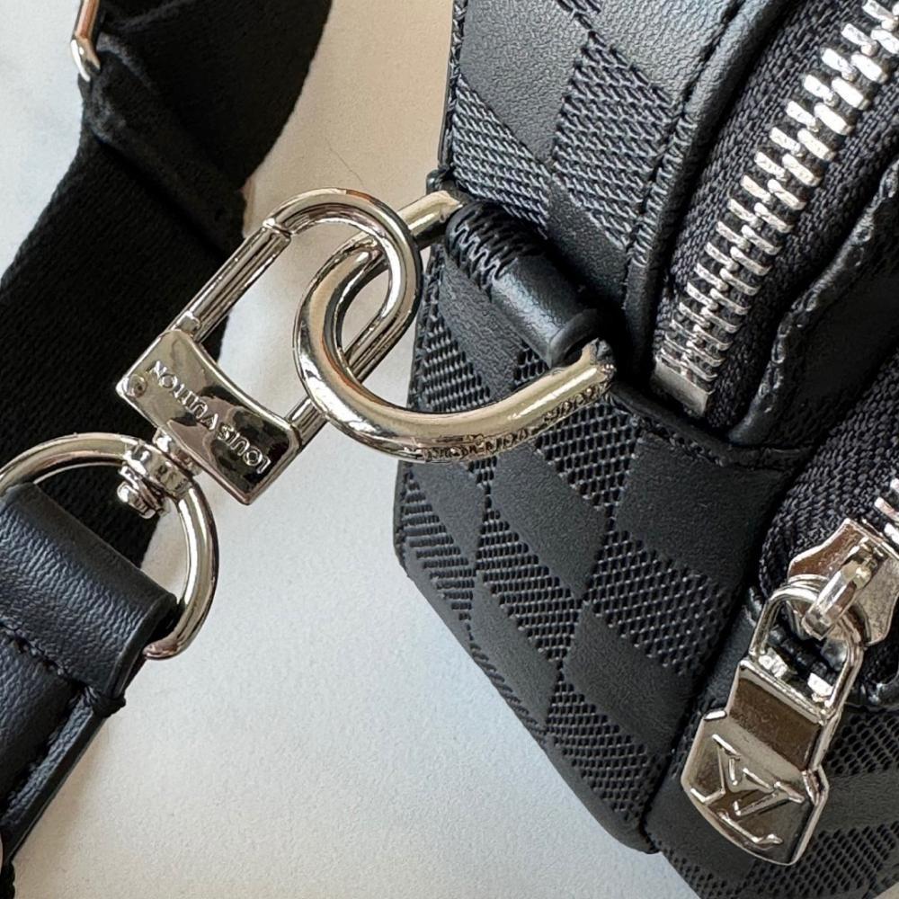 Modern Italian-Inspired Leather Shoulder Bag