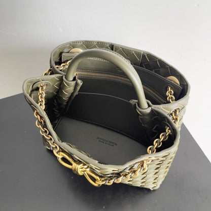 Classic Leather Shoulder Bag