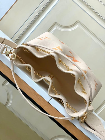 Modern Italian-Inspired Leather Shoulder Bag