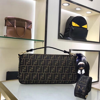 Elegant Shoulder Bag